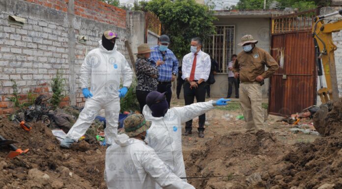 Contabiliza Fiscalía 32 cadáveres en predio de La Calera en Irapuato