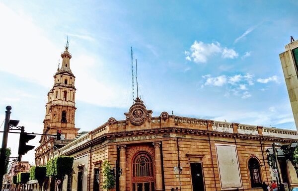 Correos de México suspende temporalmente envíos a Estados Unidos
