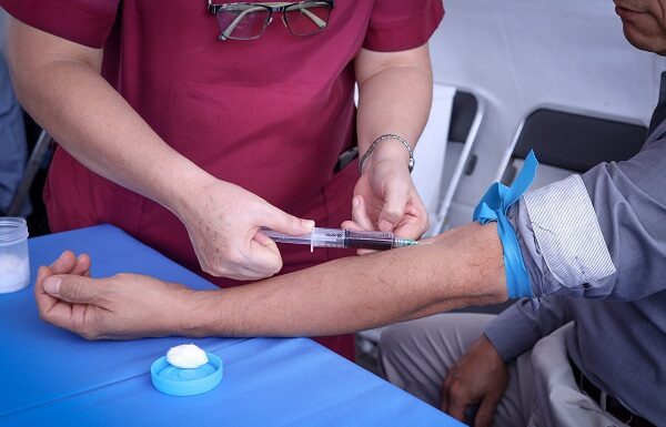 Leoneses acuden a caravanas de la salud los Miércoles Ciudadano