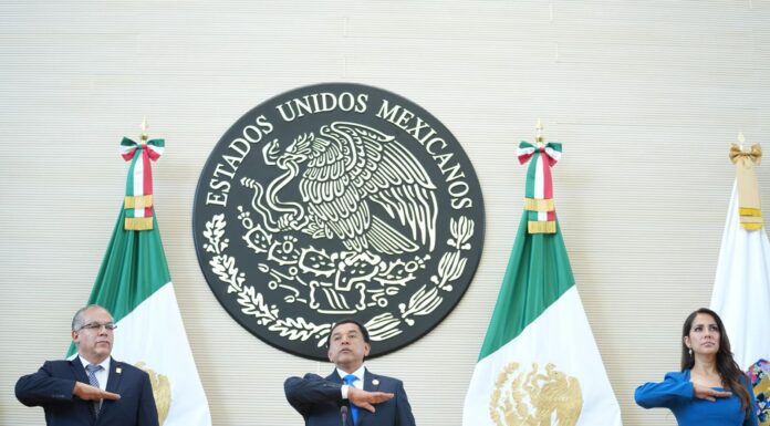 Asume Roberto Terán Ramos presidencia del Congreso local