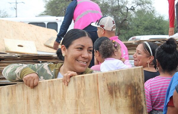 Apoyan a comunidad Nápoles de Silao con alianza IP-Silao