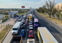 Protesta de agricultores paraliza arterias de Guanajuato