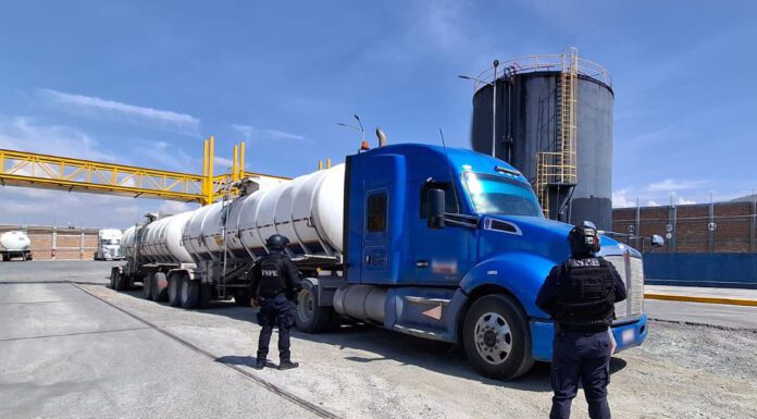 En operativo conjunto incautan 1.6 millones de litros de huachicol