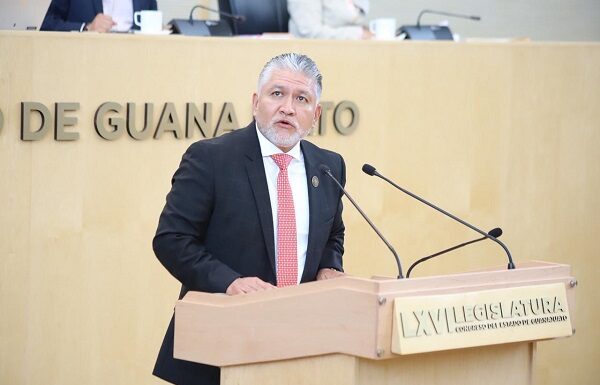 Guanajuato debe tipificar y sancionar el ciberterrorismo: Alejandro Arias