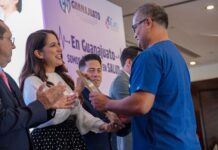 A nombre de Guanajuato, agradece Libia Dennise labor de médicas y médicos