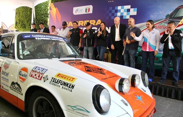 Recibe Melanie Murillo a participantes de la Carrera Panamericana