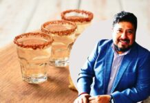 Para todo mal, mezcal y en Navidad, también