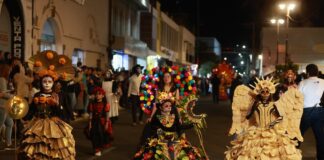 Más de 18 mil asistentes registró desfile “Almas Salmanitnas”