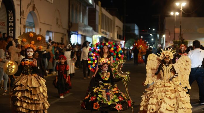 Más de 18 mil asistentes registró desfile “Almas Salmanitnas”