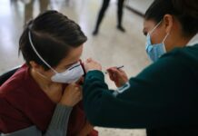 Fortalece IMSS Guanajuato esquema de vacunación invernal