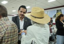 Refrenda César Prieto compromiso con trabajadores del campo