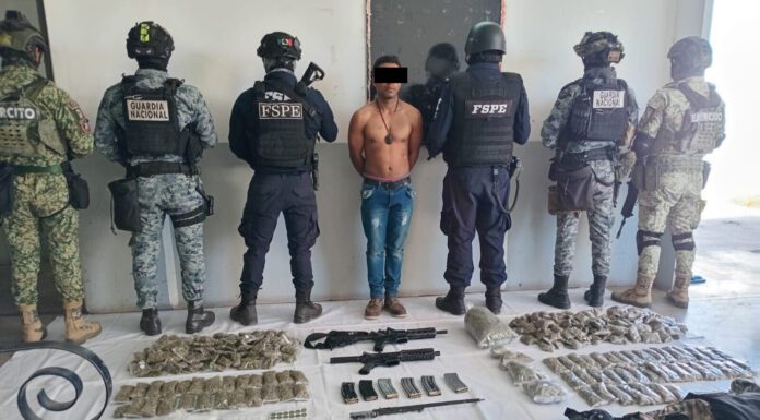 Traía armas largas y miles de dosis de drogas al momento de su detención