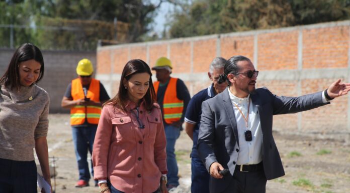 Colocan primera piedra en Centro Cultural ABBA en Celaya