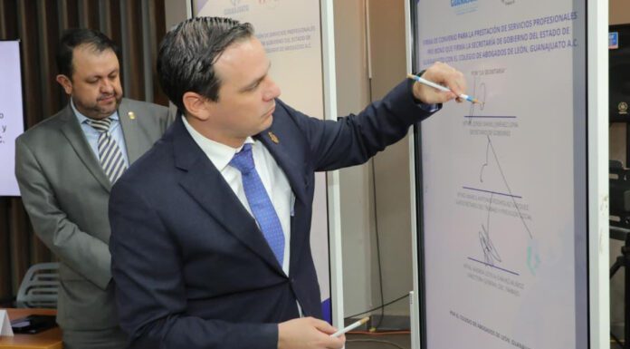 Suman por la cultura laboral con abogados en Guanajuato