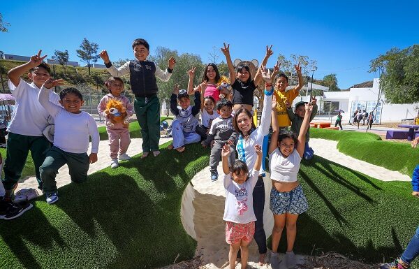 Entrega Ale Gutiérrez nuevo Parque Metropolitano para León