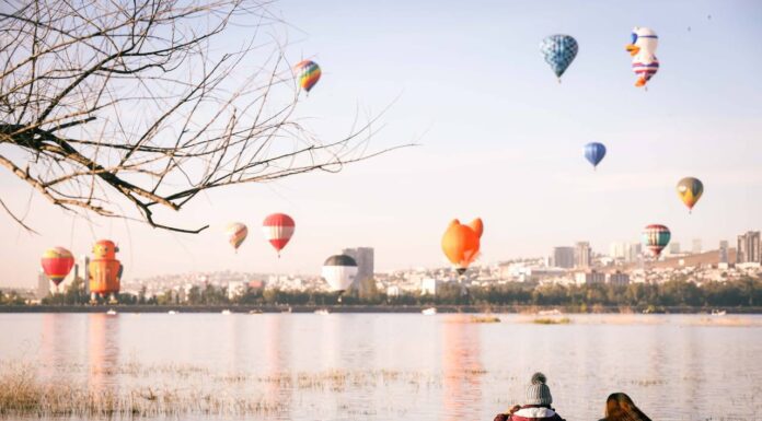 Coronan el cielo de León más de 200 globos en el FIGL