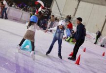 Por primera vez disfrutan familias de Silao de pista de hielo