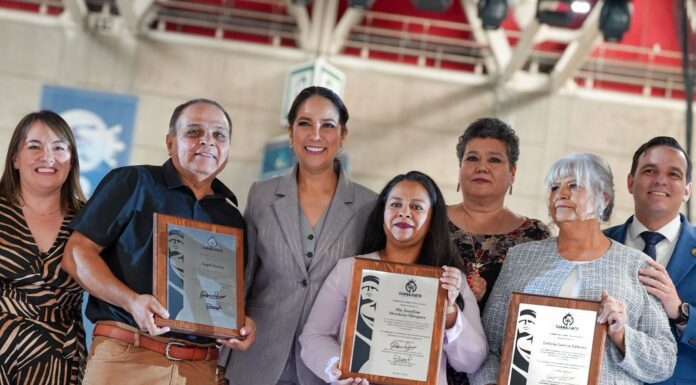 Participa Libia Dennise en celebración anual de jubilados