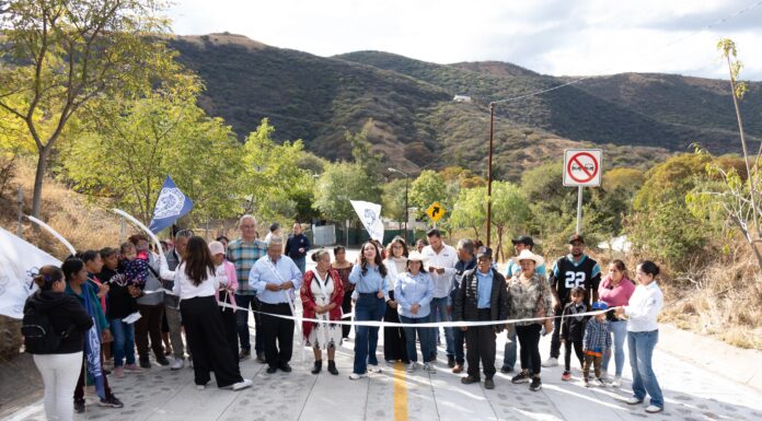 Estrena acceso principal comunidad de Las Magdalenas
