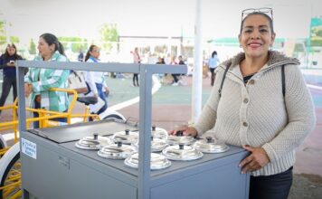 León impulsó 1 mil 350 negocios durante el último año