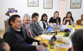 Seamos una verdadera opción, no sólo oposición: Alejandro Arias