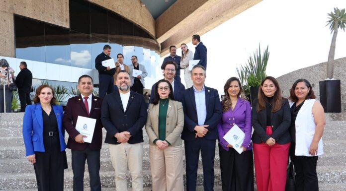 Certifican competencias laborales en costo de obra y servicios