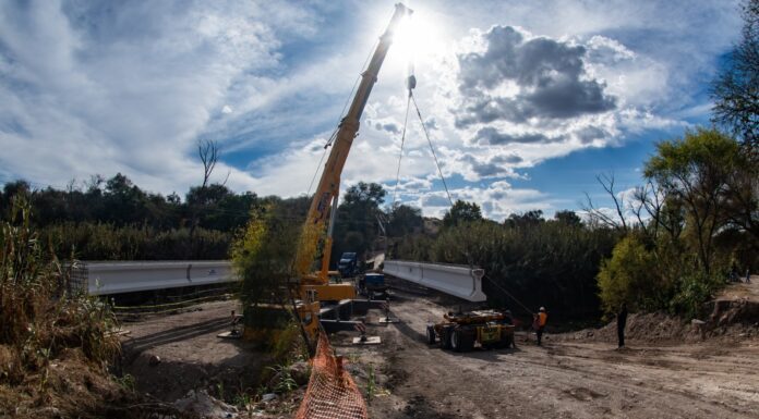 Avanza construcción del puente San Miguelito