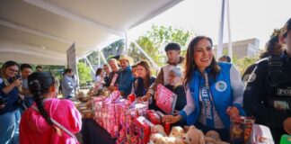 Comparte Ale Gutiérrez alegría de reyes magos con León