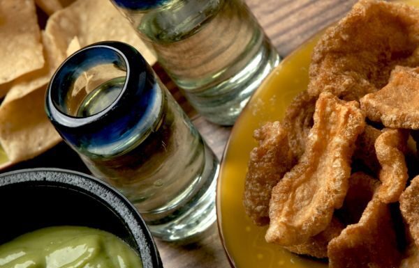 Por día del amor, bares y cantinas esperan 10 por ciento más de ventas