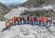 Visita gobernadora Libia Dennise Atarjea y Doctor Mora