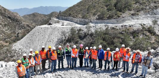 Visita gobernadora Libia Dennise Atarjea y Doctor Mora