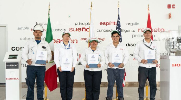 Con apoyo de gobierno, Honda logra certificación de operarios