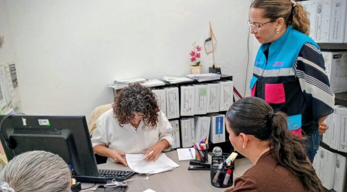 Gestiona Melanie Murillo visas humanitarias y reúne a familia de Silao