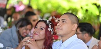 Celebran en la capital boda comunitaria