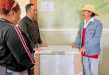 Don Rafa, víctila colateral de violencia. Le incendiaron su camioneta con todo y carga