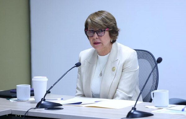 Analizan diputados uso de medicina tradicional en Guanajuato