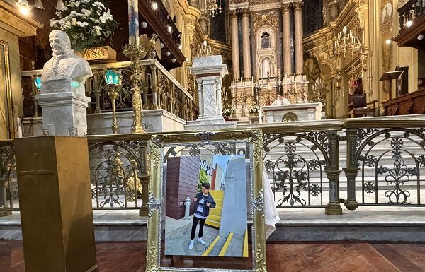 Conmemoran a Mateo con misa en la Catedral Metropolitana de León