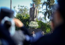 Conmemora León 220 aniversario del natalicio de Benito Juárez