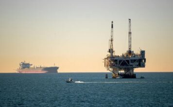 Se dispara precio del petróleo por conflicto en Oriente Medio