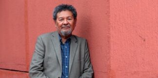 Elmer Mendoza recibirá premio Jorge Ibargüengoitia otorgado por la UG