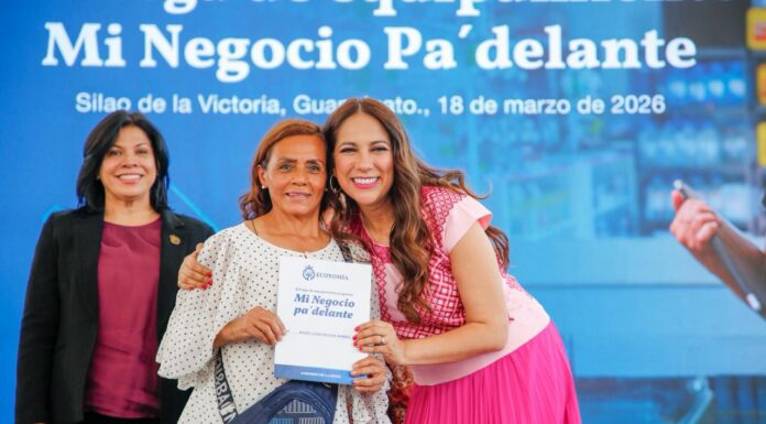 Entregan apoyos por más de 3.7 MDP a emprendedores guanajuatenses