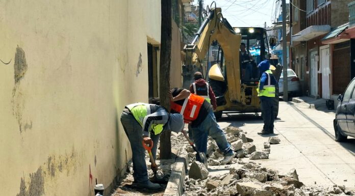 Inicia SAPAS rehabilitación de líneas en callejón del Oso y Esperanza