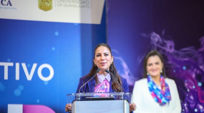 Mujeres caminando juntas, somos más fuertes: Libia Dennise