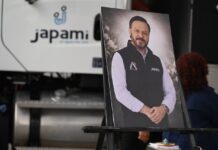 Rinden homenaje a Roberto Castañeda en Irapuato