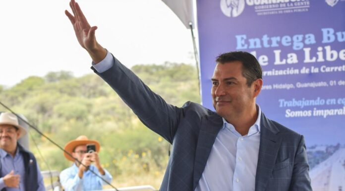 Abre Mauricio Trejo canal para escuchar quejas del transporte público