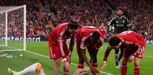 Noa Lang sufre terrible lesión en la Champions