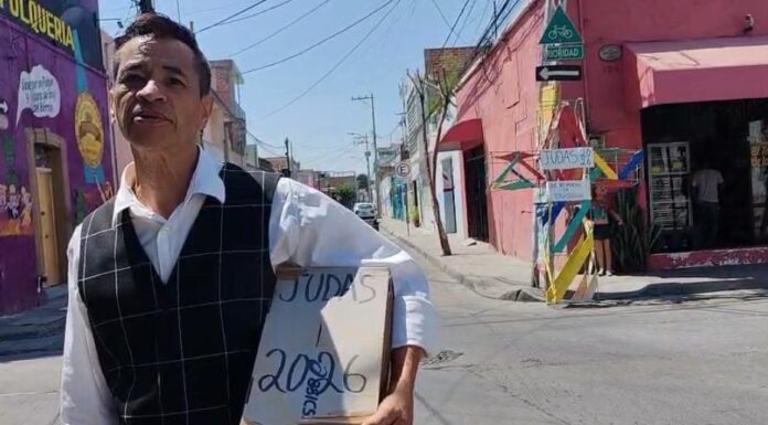 Quema de Judas en el Barrio Arriba de León, una tradición que perdura