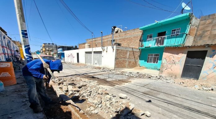 Continúa modernización de red de agua potable en Silao