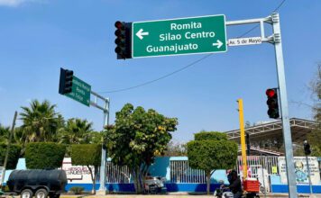 Avanza la instalación de semáforos en Silao