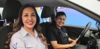 Vecina de Silao gana un auto por ser contribuyente ejemplar